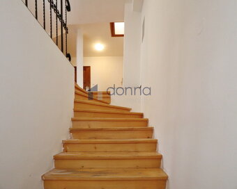 Pronájem podkrovního bytu 3+kk, 140m², ul. Palackého, Praha  - 16