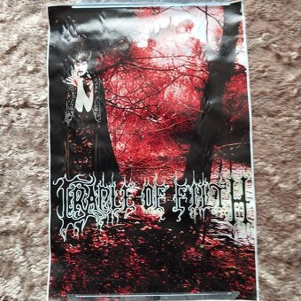 Metal,Rock,CD,DVD,EP,násivky,retiazky,odznaky,plagáty,trická - 16