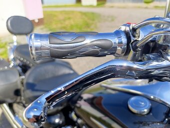 Yamaha Road Star 1700 Silverado - 16