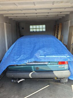 VW Golf II zelená - 16