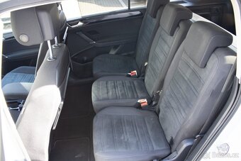 VW Touran Hi-line 100% stav - 16