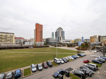 Pronájem bytu 3+kk, V Hůrkách, Stodůlky, 27300 Kč/měs, 74 m2 - 16