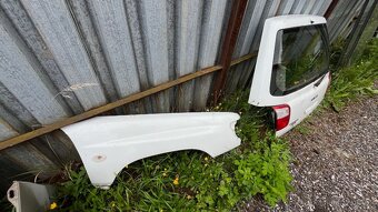 Subaru Forestr - náhradní díly ----- LEVNĚ ------ - 16