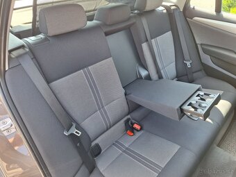 BMW X1 2.0d X Drive, X line, NAVI - 16
