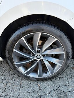 Škoda Superb III – L & K– 2.0 TDi 140 kW – Perfektní stav - 16