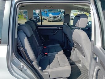 VOLKSWAGEN TOURAN 1,6 TDI /NAVI/2xKOLA/ROZVODY/ODPOČET DPH/ - 16