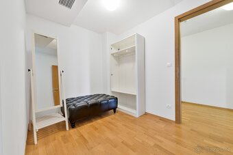 2+kk 67m² Ke Kapslovně, Praha 3 - Žižkov - 16