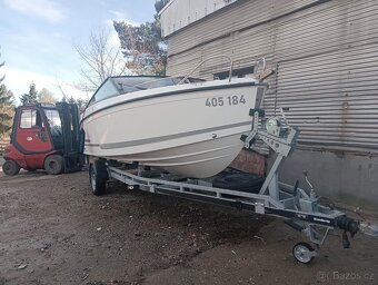 KAJUTOVÁ LOĎ QUICKSILVER Activ 605 Cruiser - 16