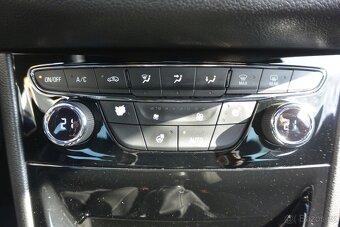 PRODÁM Opel Astra 1.6CDTi ST Cosmo - 16
