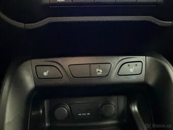 Hyundai ix35 1,7 CRDI,SERVISKA,ČR,TAŽNÉ - 16