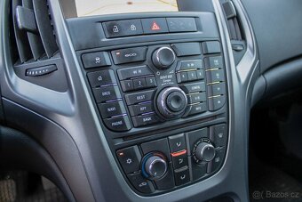 Opel Astra 1.6 CDTI /AJ NA SPÁTKY/ - 16