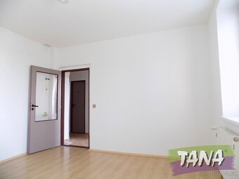Prodej rodinné domy, 180 m2 - Dvůr Králové nad Labem - 16