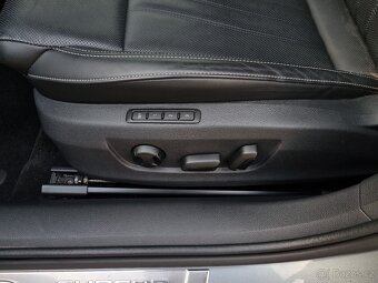 ŠKODA Superb L&K 2.0TDI 110kW DSG Combi Facelift ČR Záruka - 16