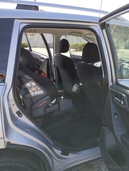 Subaru Forester, 4x4, výborný stav - 16