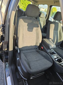FORD GALAXY 2010 2.0i 149 kW GHIA 7 MÍST,TEMPOMAT,VÝHŘEVY - 16