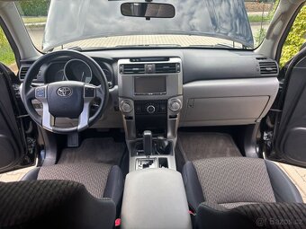 Toyota 4 Runner bez koroze, 7 míst, odpis DPH - 16