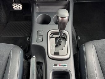 Toyota Hilux GR SPORT 2 MY25 NOVÉ VOZIDLO - 16