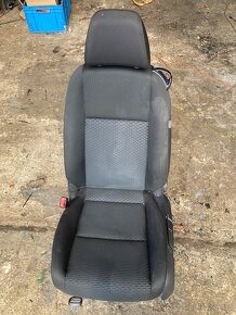 Díly volkswagen Golf 6 1,4l 59kw - 16