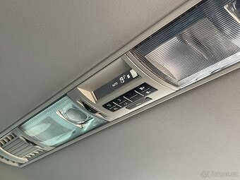 VW Multivan T5 103kw 2.0 TDI COMFORTLINE 2xšoupačky - 16
