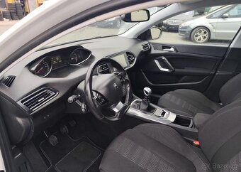Peugeot 308 1.2i Klima, Navi, Tempomat benzín manuál 60 kw - 16