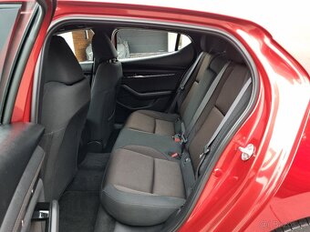 MAZDA 3 2.0 SELECTION r.v.11/2020 BOSE,LED,KAMERA - 16