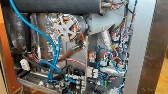 Konvektomat Electrolux Air-O-Steam AOS102EBA2 + podstavec - 16