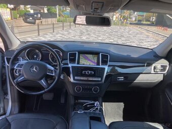 Mercedes Benz GL500 - 16