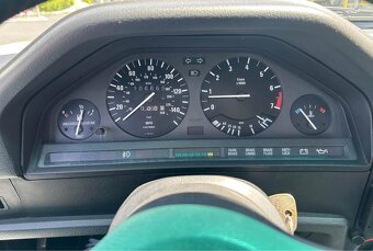 BMW E 30 325ix - 16