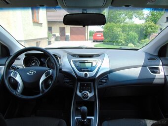HYUNDAI ELANTRA 1.6 BA,PŮVOD ČR,1.MAJITEL,TAŽNÉ - 16