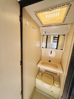 OBYTNÝ KARAVAN HOBBY 450 - 16