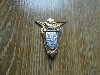 ODZNAKY A MINCE - 16