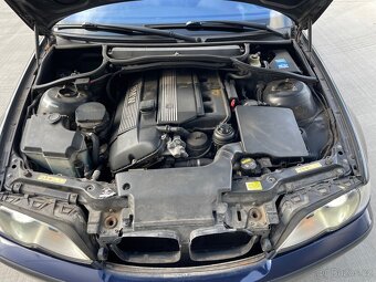 BMW 330i e46 Facelift Touring Manuál Originál stav - 16