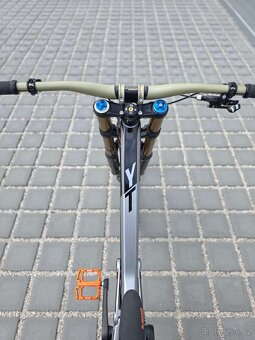 Downhill kolo YT Industries Tues CF Pro Race Carbon 27.5" - 16