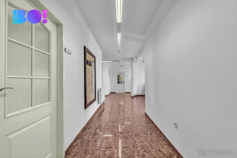 Pronájem komerčních prostor 414 m², kanceláří, bytu 3+1, ul. - 16