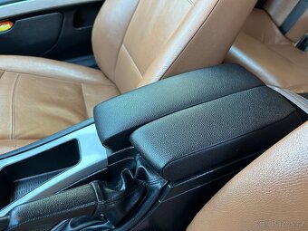 BMW E92 325i 160kw 2007 200 000km 3 majitelé - 16