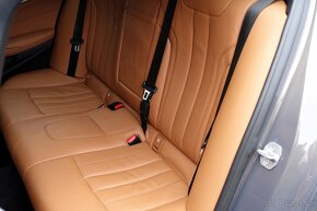 BMW M550i 340 kW,ČR,Webasto,Tažné,Masáže,2x kola,Ventilace - 16