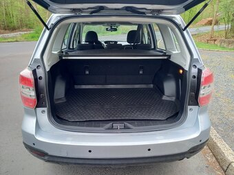 Subaru Forester 2.0D 108 kW, 4x4 první majitel koupeno v ČR - 16