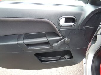 Ford Fusion 1.4i 59kw(80hp) r.v.10/2010 - 16