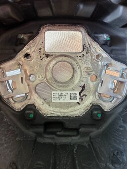 Nový MULTIFUNKČNÍ volant Škoda - 16