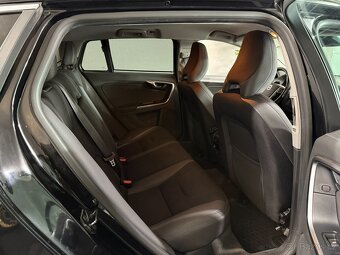 Volvo V60 2,4 D5 205HP 4X4 AUTOMAT - 16