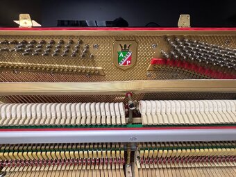 Zánovné pianino Petrof mod. 118 M1 se zárukou. PRODÁNO - 16