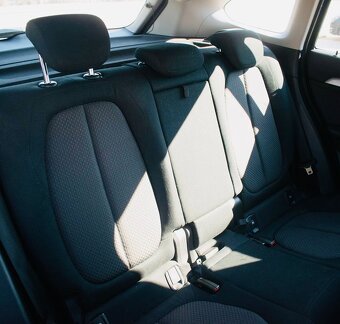 BMW X1 sDrive 18i - 16