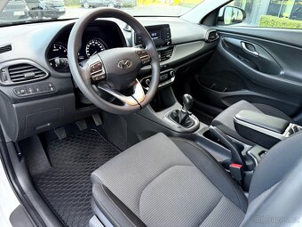 Hyundai i30 1.5 dpi 80 kw / 2022 / kombi - 16