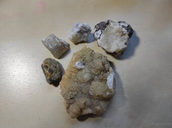 PRODÁM  VYBRANÉ MINERÁLY - 16