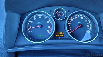 Prodám Opel Zafira 1.6i 85kw 7 míst - 16