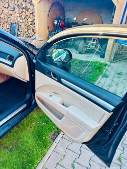 Škoda Superb II COMBI, 2,0tdi 125KW, WEBASTO, 4X4, DSG - 16