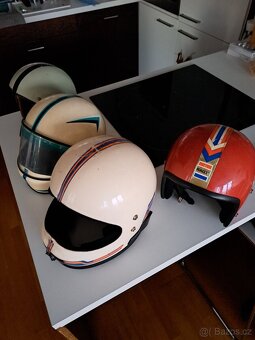 Retro helmy Cassida - 16