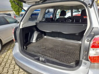 Subaru Forester 4×4 2,0i 110 KW AC STK - 16