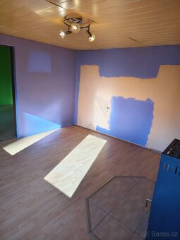 Rodinný domek v obci Horní Němčí - 16