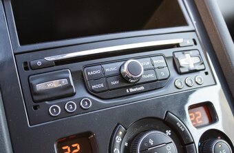 Peugeot 5008 2.0 HDi 110 kW - 16